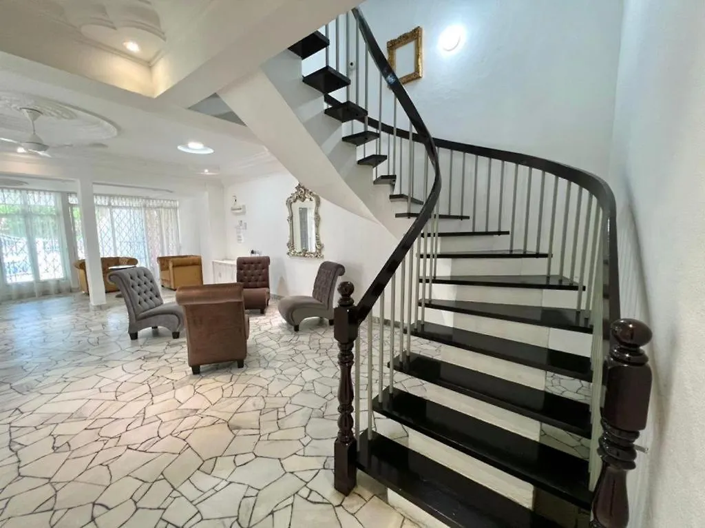 Дом отдыха Cozy 6Br Gurney Georgetown Homestay Танджунг-Бунга